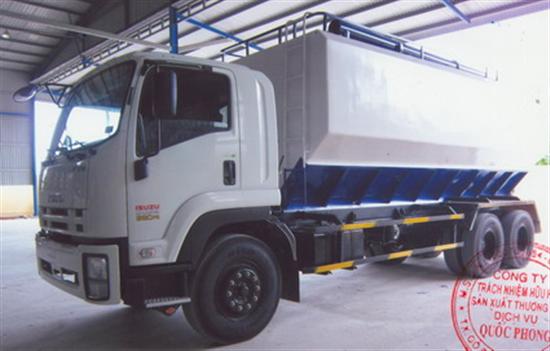 Xe chở thức ăn gia súc isuzu FVM34T